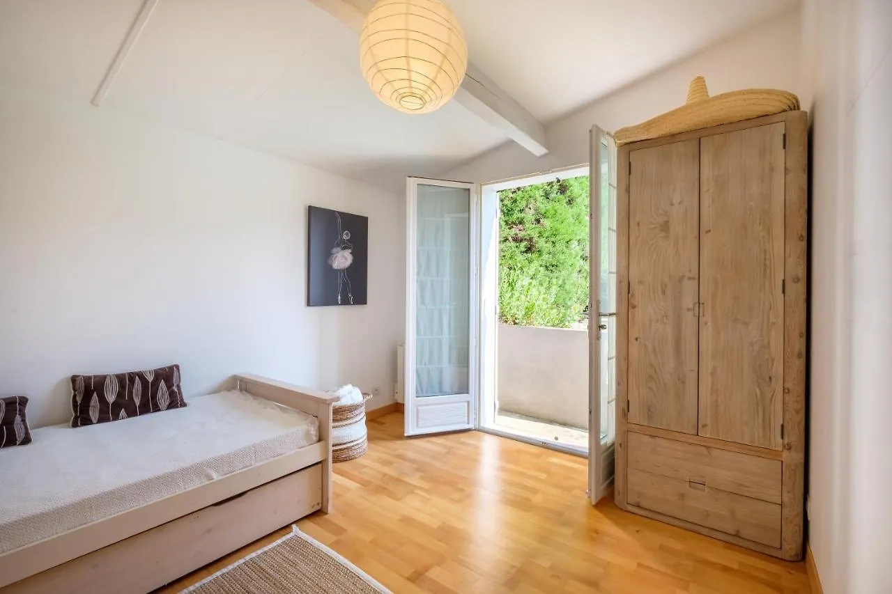 Villa Magalinette - Maison Pour 4 Avec Piscine Mougins 0*,